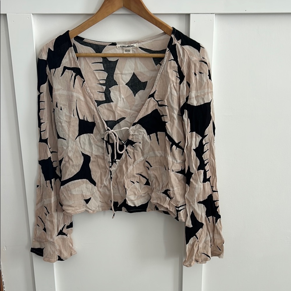 Billabong floral blouse